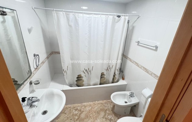 Resale - Apartment / flat - Torrevieja - Center