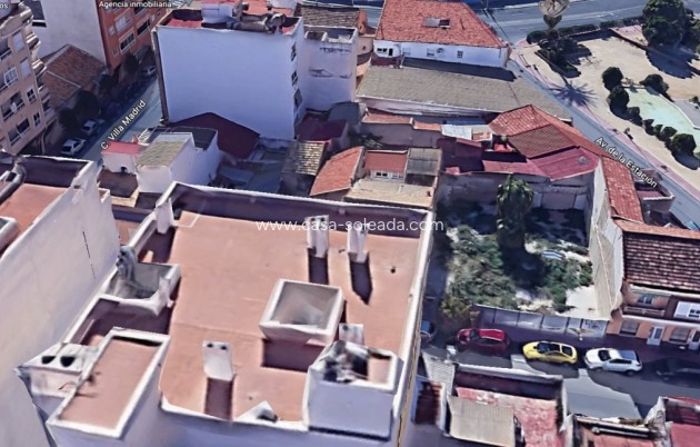 Herverkoop - Land - Torrevieja - Acequion