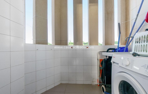 Wiederverkauf - Wohnung - Orihuela Costa - Campoamor