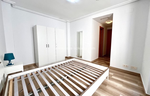 Revente - Appartement - Santa Pola
