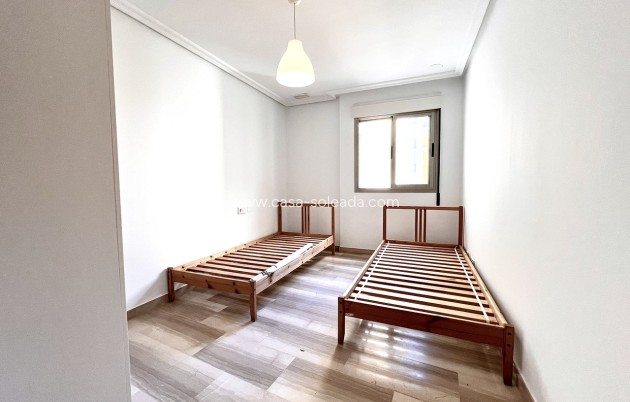 Revente - Appartement - Santa Pola