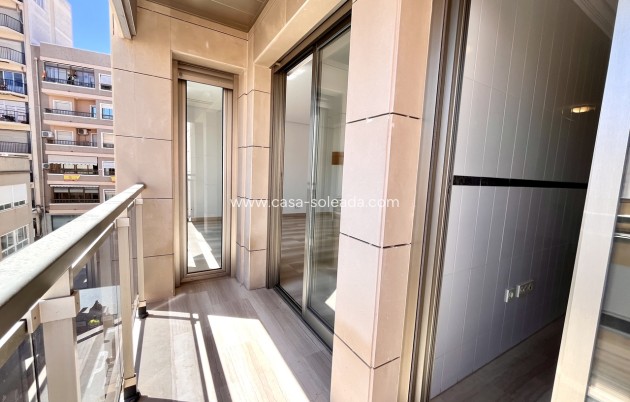 Revente - Appartement - Santa Pola