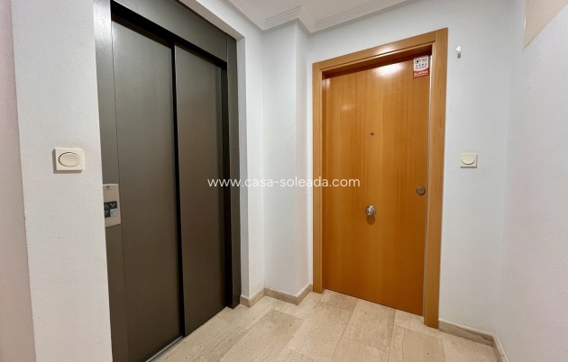 Revente - Appartement - Santa Pola
