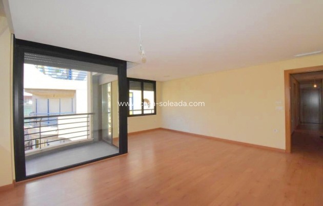 Herverkoop - Appartement / flat - Torrevieja - Centro - Muelle Pesquero
