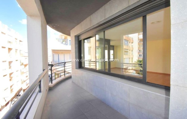 Herverkoop - Appartement / flat - Torrevieja - Centro - Muelle Pesquero