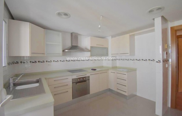 Herverkoop - Appartement / flat - Torrevieja - Centro - Muelle Pesquero