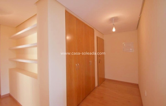 Herverkoop - Appartement / flat - Torrevieja - Centro - Muelle Pesquero