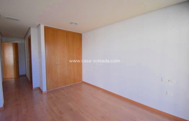 Herverkoop - Appartement / flat - Torrevieja - Centro - Muelle Pesquero