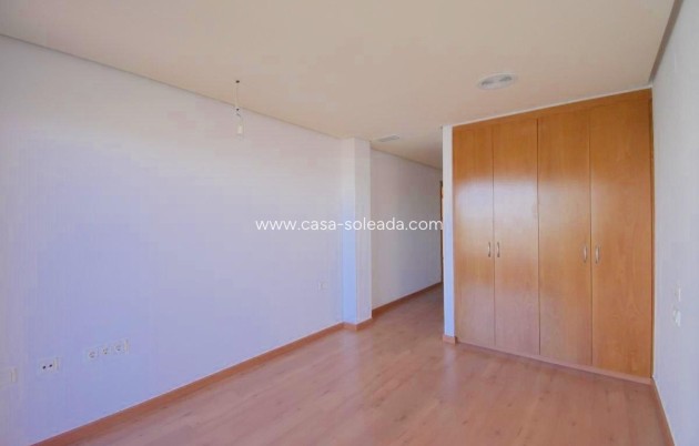 Herverkoop - Appartement / flat - Torrevieja - Centro - Muelle Pesquero