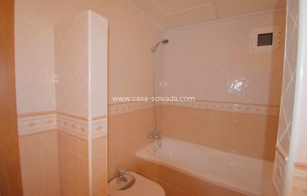 Herverkoop - Appartement / flat - Torrevieja - Centro - Muelle Pesquero