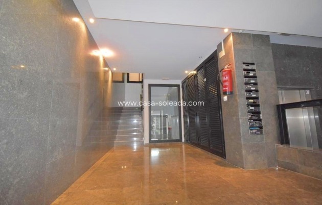 Herverkoop - Appartement / flat - Torrevieja - Centro - Muelle Pesquero