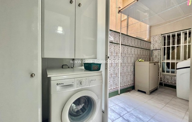 Herverkoop - Appartement / flat - Torrevieja - Habaneras