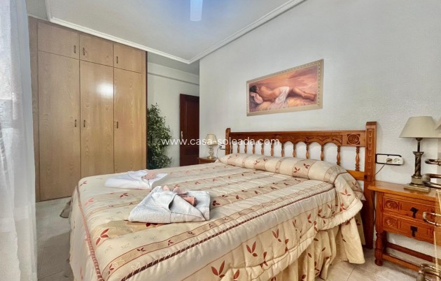Herverkoop - Appartement / flat - Torrevieja - Habaneras