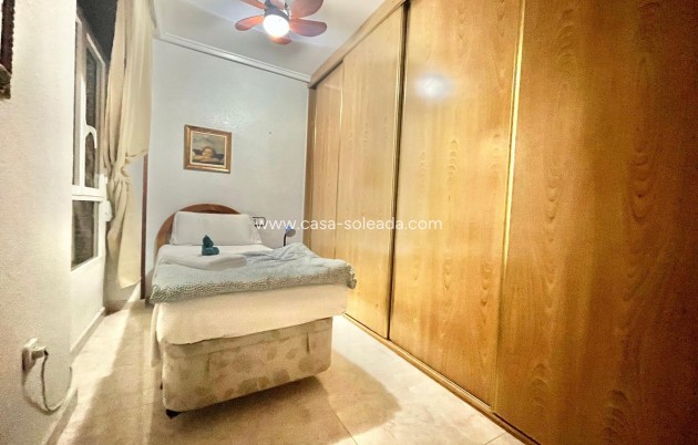 Herverkoop - Appartement / flat - Torrevieja - Habaneras