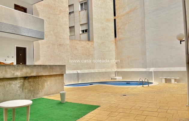 Herverkoop - Appartement / flat - Torrevieja - Habaneras