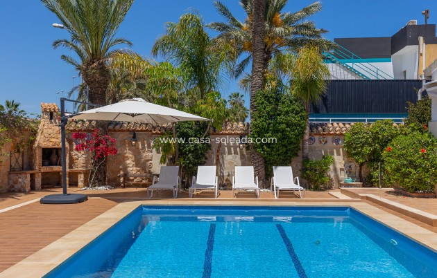 Herverkoop - Villa - Orihuela - Inland