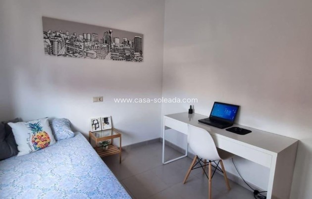 Wiederverkauf - Stadthaus - Torrevieja - Aguas nuevas