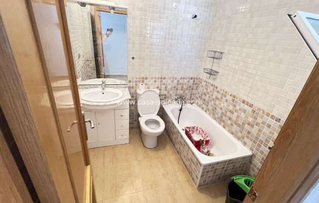 Resale - Apartment / flat - Orihuela Costa - Villamartín