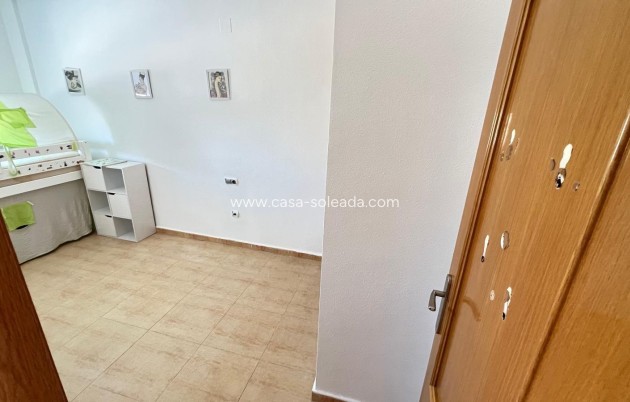 Resale - Apartment / flat - Orihuela Costa - Villamartín