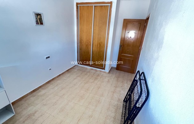 Resale - Apartment / flat - Orihuela Costa - Villamartín