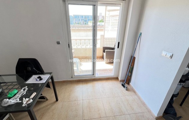 Resale - Apartment / flat - Orihuela Costa - Villamartín