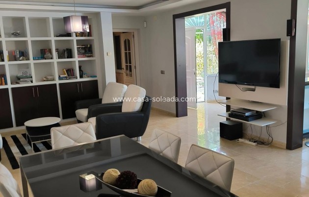 Wiederverkauf - Villa - Torrevieja - La Siesta