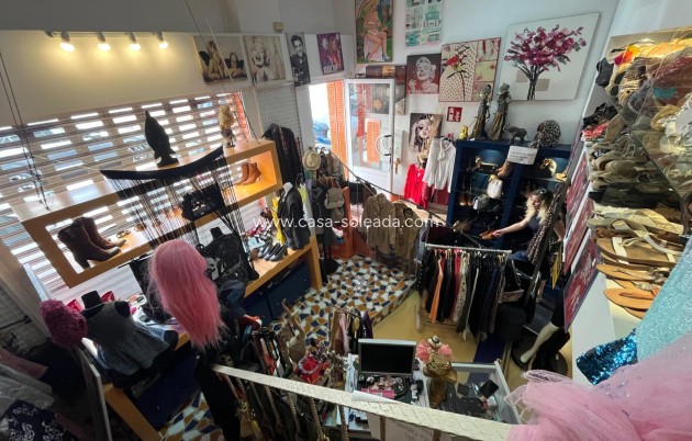 Resale - Commercial - Torrevieja