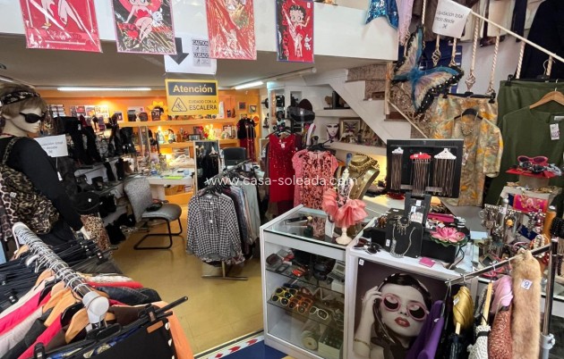 Resale - Commercial - Torrevieja