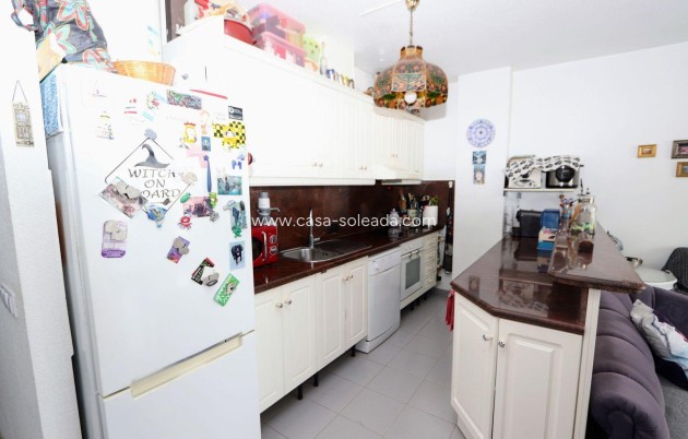 Resale - Apartment / flat - Torrevieja - Costa Blanca