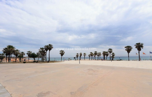 Resale - Apartment / flat - Torrevieja - Costa Blanca