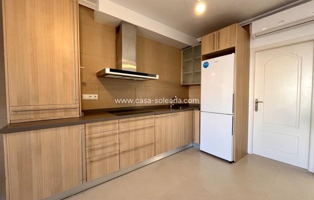 Resale - Apartment / flat - Torrevieja - Costa Blanca