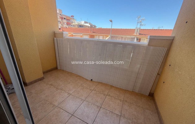 Herverkoop - Appartement / flat - Torrevieja - Playa De Los Naufragos