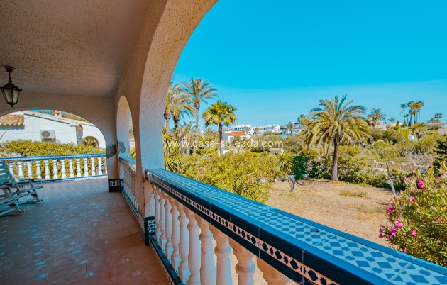 Wiederverkauf - Villa - Orihuela Costa - Playa Flamenca