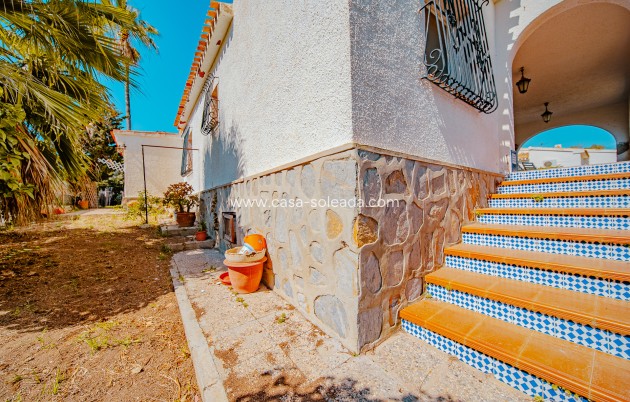 Wiederverkauf - Villa - Orihuela Costa - Playa Flamenca