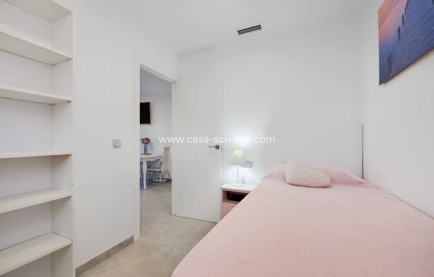 Wiederverkauf - Wohnung - Torrevieja - Cabo cervera