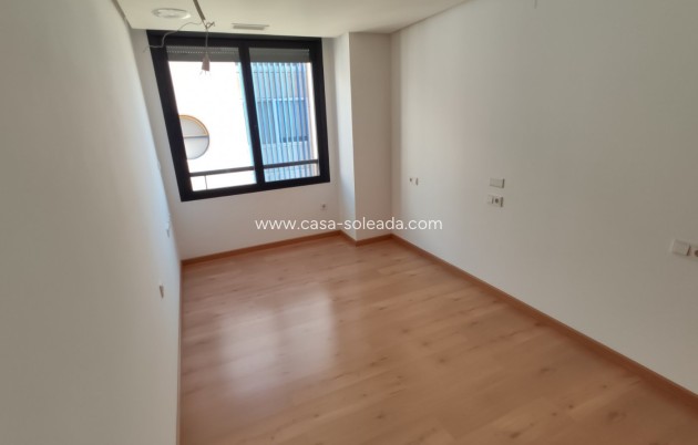 Wiederverkauf - Wohnung - Torrevieja - Puerto