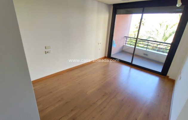 Wiederverkauf - Wohnung - Torrevieja - Puerto
