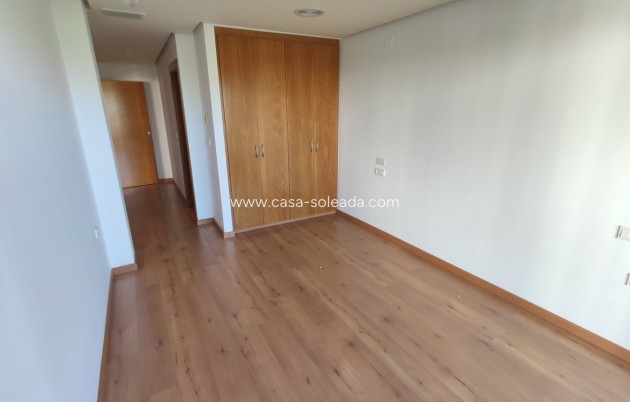 Wiederverkauf - Wohnung - Torrevieja - Puerto