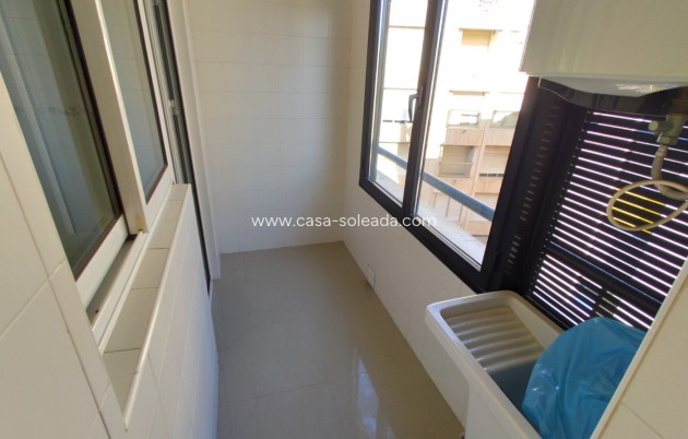 Wiederverkauf - Wohnung - Torrevieja - Puerto