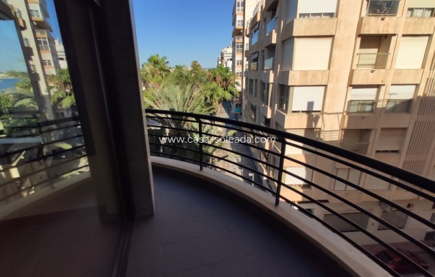 Wiederverkauf - Wohnung - Torrevieja - Puerto