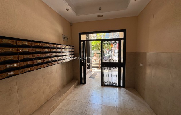Herverkoop - Appartement / flat - Torrevieja - Costa Blanca