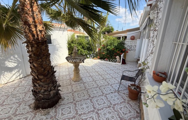 Resale - Villa - Torrevieja - Costa Blanca
