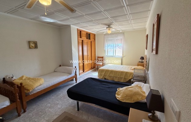 Resale - Villa - Torrevieja - Costa Blanca