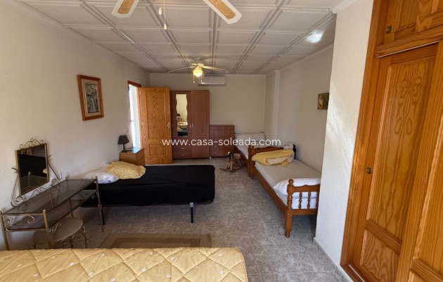 Resale - Villa - Torrevieja - Costa Blanca