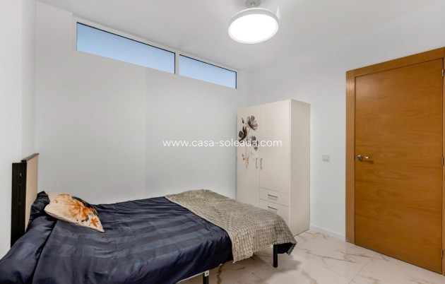 Wiederverkauf - Wohnung - Torrevieja - Playa del Cura
