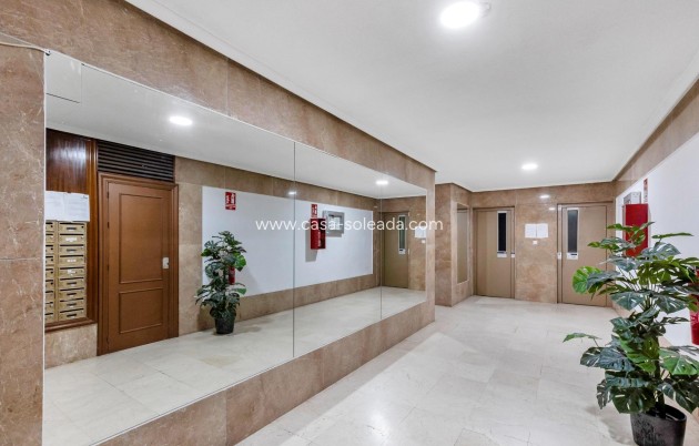 Wiederverkauf - Wohnung - Torrevieja - Playa del Cura
