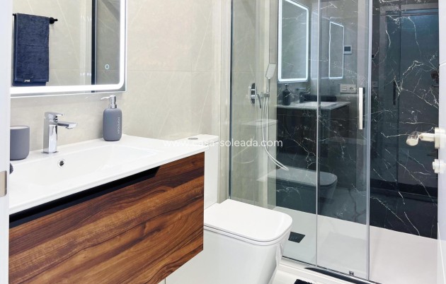 Herverkoop - Appartement / flat - Torrevieja - Playa del Cura