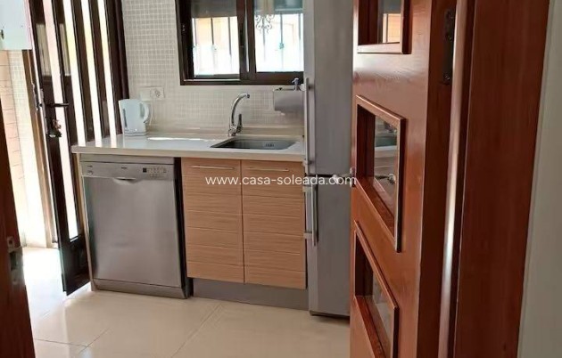 Herverkoop - Herenhuis - Torrevieja - Aguas nuevas