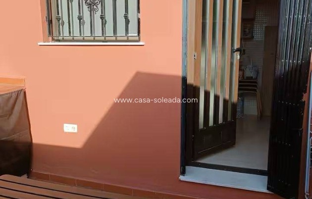Herverkoop - Herenhuis - Torrevieja - Aguas nuevas