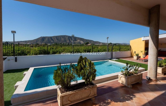 Wiederverkauf - Villa - Orihuela - Orihuela Ciudad